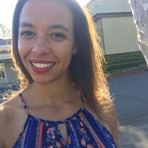 Meet your Posher, Nicole